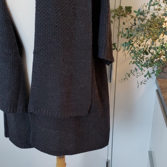 Sweater - Picture 2 of 5